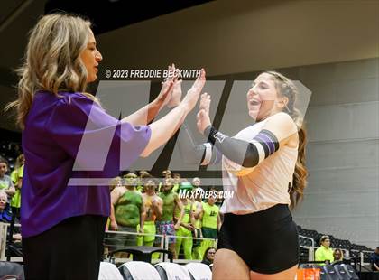 Thumbnail 2 in Blum vs. Harrold (UIL 1A Volleyball Final) photogallery.