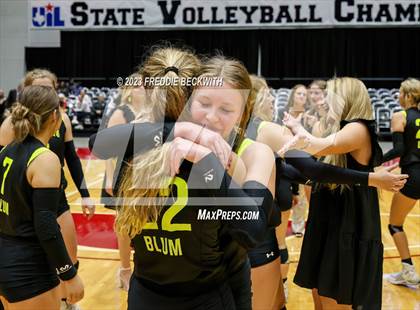 Thumbnail 2 in Blum vs. Harrold (UIL 1A Volleyball Final) photogallery.