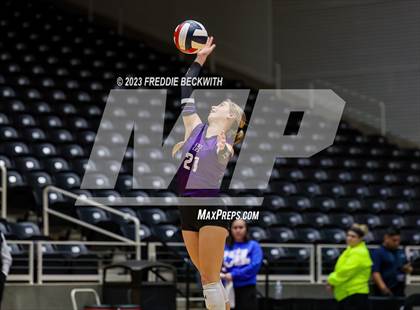 Thumbnail 3 in Blum vs. Harrold (UIL 1A Volleyball Final) photogallery.