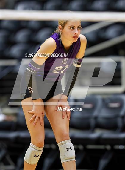 Thumbnail 1 in Blum vs. Harrold (UIL 1A Volleyball Final) photogallery.
