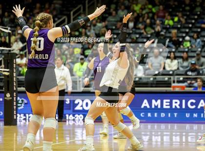 Thumbnail 2 in Blum vs. Harrold (UIL 1A Volleyball Final) photogallery.
