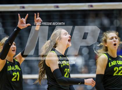 Thumbnail 2 in Blum vs. Harrold (UIL 1A Volleyball Final) photogallery.