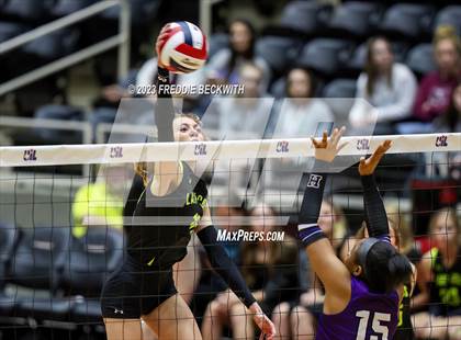 Thumbnail 2 in Blum vs. Harrold (UIL 1A Volleyball Final) photogallery.