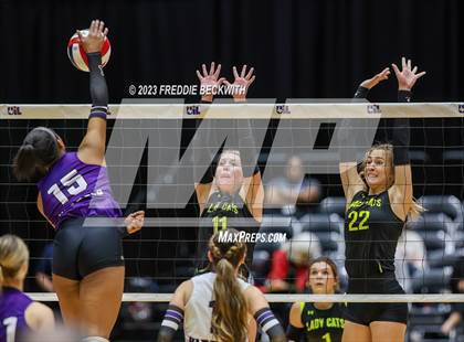 Thumbnail 3 in Blum vs. Harrold (UIL 1A Volleyball Final) photogallery.