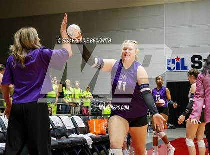 Thumbnail 2 in Blum vs. Harrold (UIL 1A Volleyball Final) photogallery.