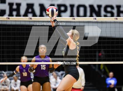 Thumbnail 1 in Blum vs. Harrold (UIL 1A Volleyball Final) photogallery.