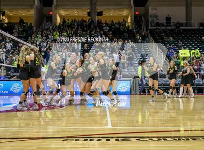 Thumbnail 1 in Blum vs. Harrold (UIL 1A Volleyball Final) photogallery.