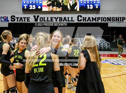 Thumbnail 3 in Blum vs. Harrold (UIL 1A Volleyball Final) photogallery.