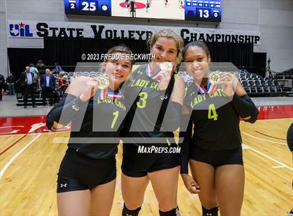 Thumbnail 3 in Blum vs. Harrold (UIL 1A Volleyball Final) photogallery.