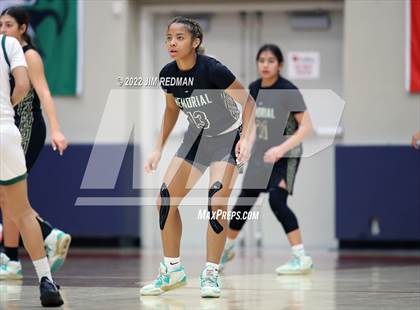 Thumbnail 3 in Pasadena vs. Pasadena Memorial (McDonald's Texas Invitational) photogallery.