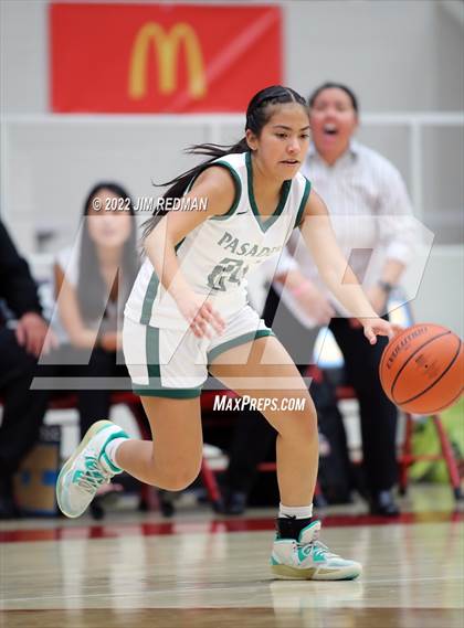 Thumbnail 1 in Pasadena vs. Pasadena Memorial (McDonald's Texas Invitational) photogallery.