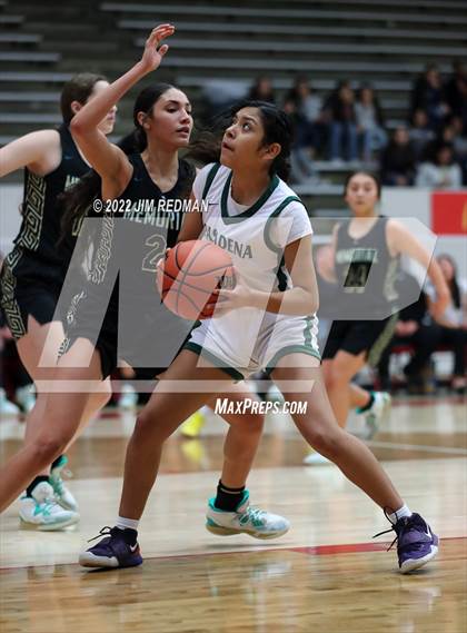 Thumbnail 2 in Pasadena vs. Pasadena Memorial (McDonald's Texas Invitational) photogallery.