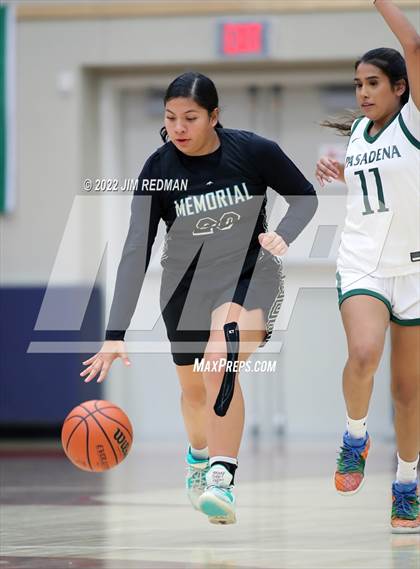 Thumbnail 2 in Pasadena vs. Pasadena Memorial (McDonald's Texas Invitational) photogallery.