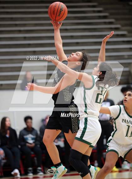 Thumbnail 2 in Pasadena vs. Pasadena Memorial (McDonald's Texas Invitational) photogallery.