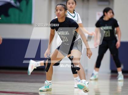 Thumbnail 2 in Pasadena vs. Pasadena Memorial (McDonald's Texas Invitational) photogallery.