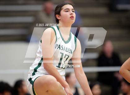 Thumbnail 3 in Pasadena vs. Pasadena Memorial (McDonald's Texas Invitational) photogallery.