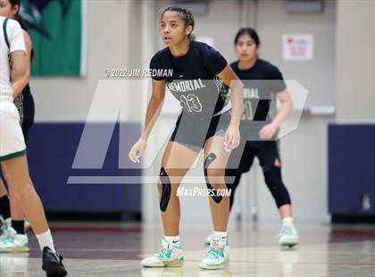 Thumbnail 2 in Pasadena vs. Pasadena Memorial (McDonald's Texas Invitational) photogallery.