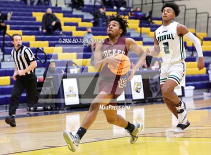 Thumbnail 2 in Roswell vs. Tucker (Tournament of Champions Holiday Classic) photogallery.