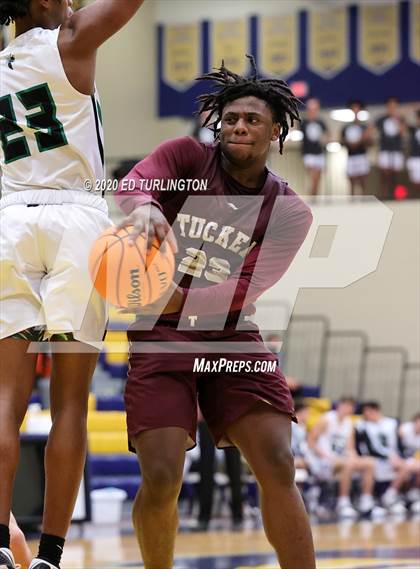 Thumbnail 3 in Roswell vs. Tucker (Tournament of Champions Holiday Classic) photogallery.