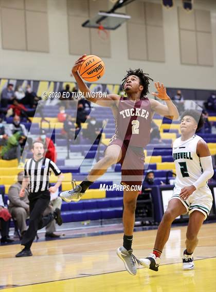 Thumbnail 2 in Roswell vs. Tucker (Tournament of Champions Holiday Classic) photogallery.