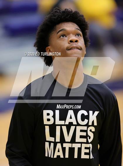 Thumbnail 2 in Roswell vs. Tucker (Tournament of Champions Holiday Classic) photogallery.