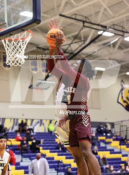 Thumbnail 2 in Roswell vs. Tucker (Tournament of Champions Holiday Classic) photogallery.