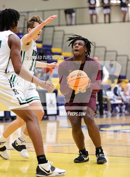 Thumbnail 1 in Roswell vs. Tucker (Tournament of Champions Holiday Classic) photogallery.