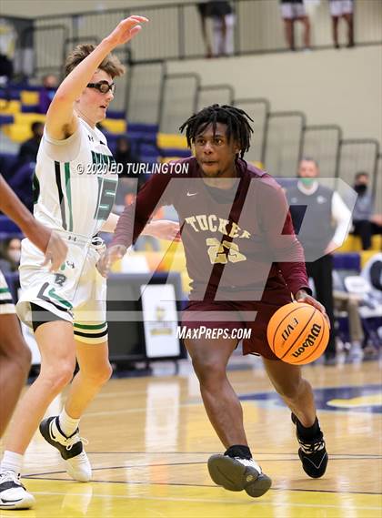 Thumbnail 2 in Roswell vs. Tucker (Tournament of Champions Holiday Classic) photogallery.