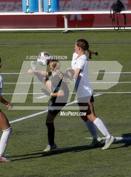 Thumbnail 2 in Green Canyon vs. Ridgeline (UHSAA 4A Semifinals) photogallery.