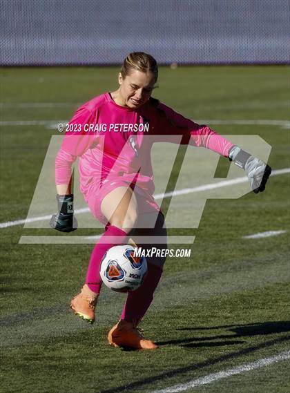 Thumbnail 2 in Green Canyon vs. Ridgeline (UHSAA 4A Semifinals) photogallery.