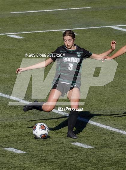 Thumbnail 2 in Green Canyon vs. Ridgeline (UHSAA 4A Semifinals) photogallery.