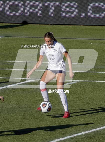 Thumbnail 2 in Green Canyon vs. Ridgeline (UHSAA 4A Semifinals) photogallery.