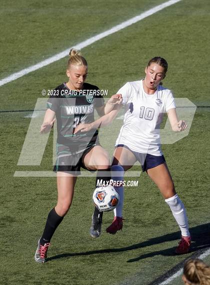 Thumbnail 3 in Green Canyon vs. Ridgeline (UHSAA 4A Semifinals) photogallery.