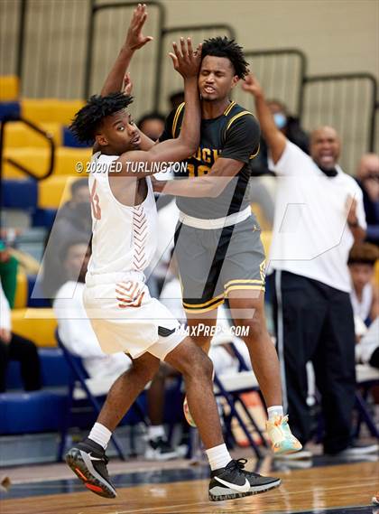 Thumbnail 3 in Chattahoochee @ Kell (Tournament Of Champions Holiday Classic) photogallery.