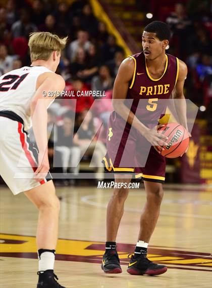 Thumbnail 3 in Brophy vs Mountain Pointe (AIA 6A Semifinal) photogallery.