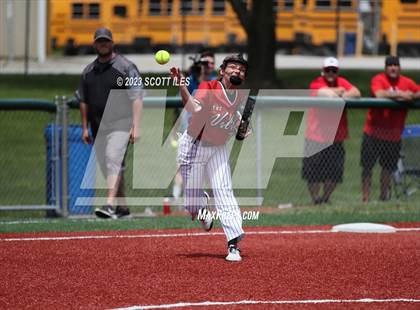Thumbnail 1 in Unioto vs. Steubenville (OHSAA D2 Regional Final) photogallery.