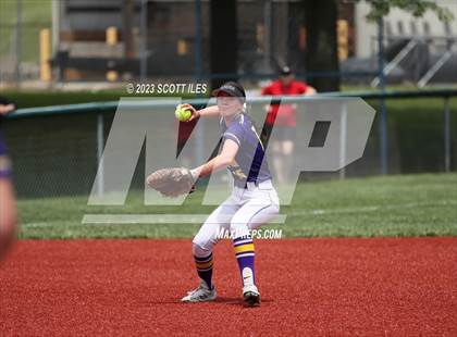 Thumbnail 1 in Unioto vs. Steubenville (OHSAA D2 Regional Final) photogallery.