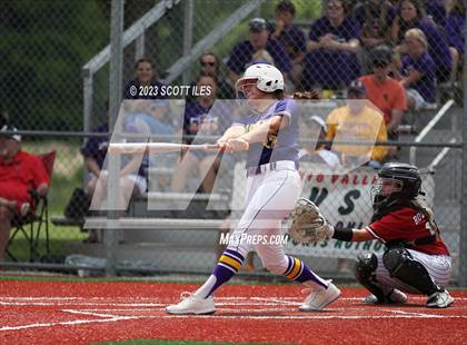 Thumbnail 3 in Unioto vs. Steubenville (OHSAA D2 Regional Final) photogallery.