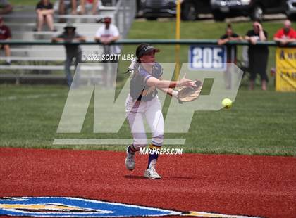 Thumbnail 3 in Unioto vs. Steubenville (OHSAA D2 Regional Final) photogallery.