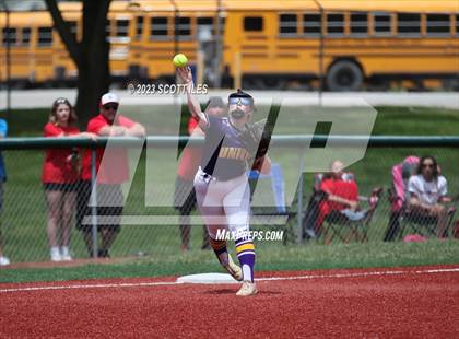 Thumbnail 3 in Unioto vs. Steubenville (OHSAA D2 Regional Final) photogallery.