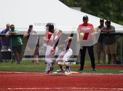 Thumbnail 1 in Unioto vs. Steubenville (OHSAA D2 Regional Final) photogallery.
