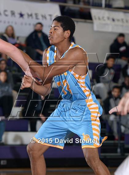 Thumbnail 2 in Burbank vs. Granite Bay (St. Hope Elite Classic) photogallery.