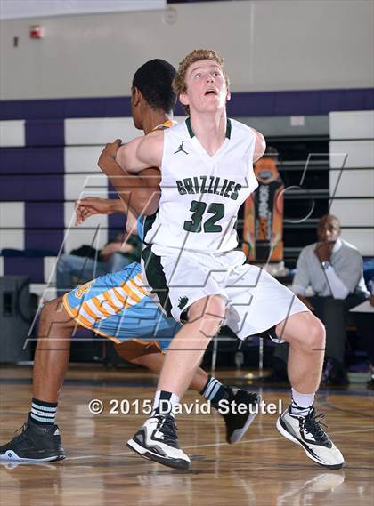 Thumbnail 2 in Burbank vs. Granite Bay (St. Hope Elite Classic) photogallery.