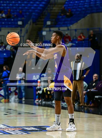 Thumbnail 3 in County Line vs. Bradley (AAA 2A State Final) photogallery.