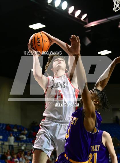 Thumbnail 1 in County Line vs. Bradley (AAA 2A State Final) photogallery.