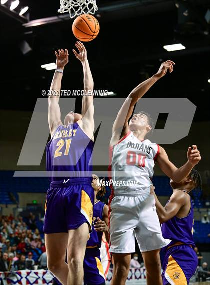 Thumbnail 3 in County Line vs. Bradley (AAA 2A State Final) photogallery.