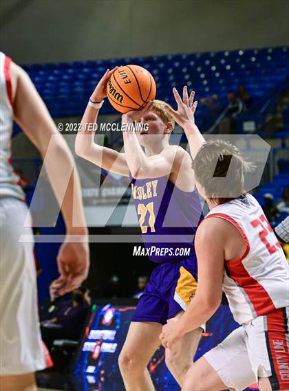 Thumbnail 1 in County Line vs. Bradley (AAA 2A State Final) photogallery.