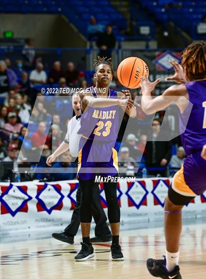 Thumbnail 2 in County Line vs. Bradley (AAA 2A State Final) photogallery.