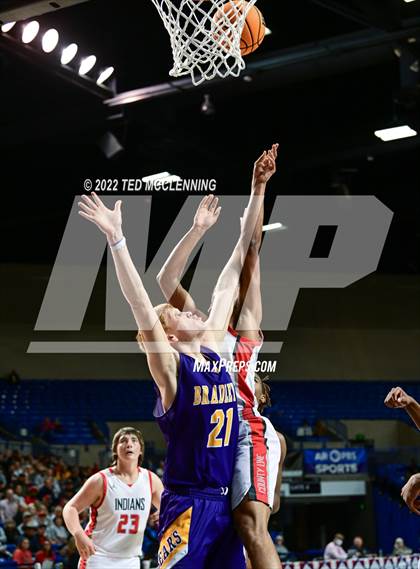 Thumbnail 2 in County Line vs. Bradley (AAA 2A State Final) photogallery.
