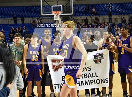 Thumbnail 2 in County Line vs. Bradley (AAA 2A State Final) photogallery.